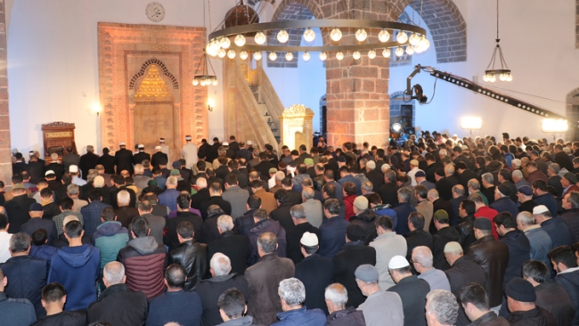 Diyanet İşleri Başkanı Erbaş: Bizim İslam'dan başka bir geleceğimiz yoktur